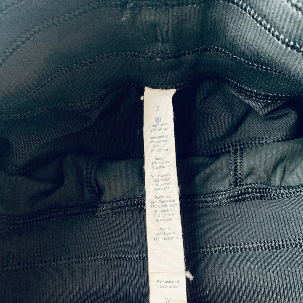 Lululemon Dance Studio Crop Black Size 2 - Picture 5 of 7